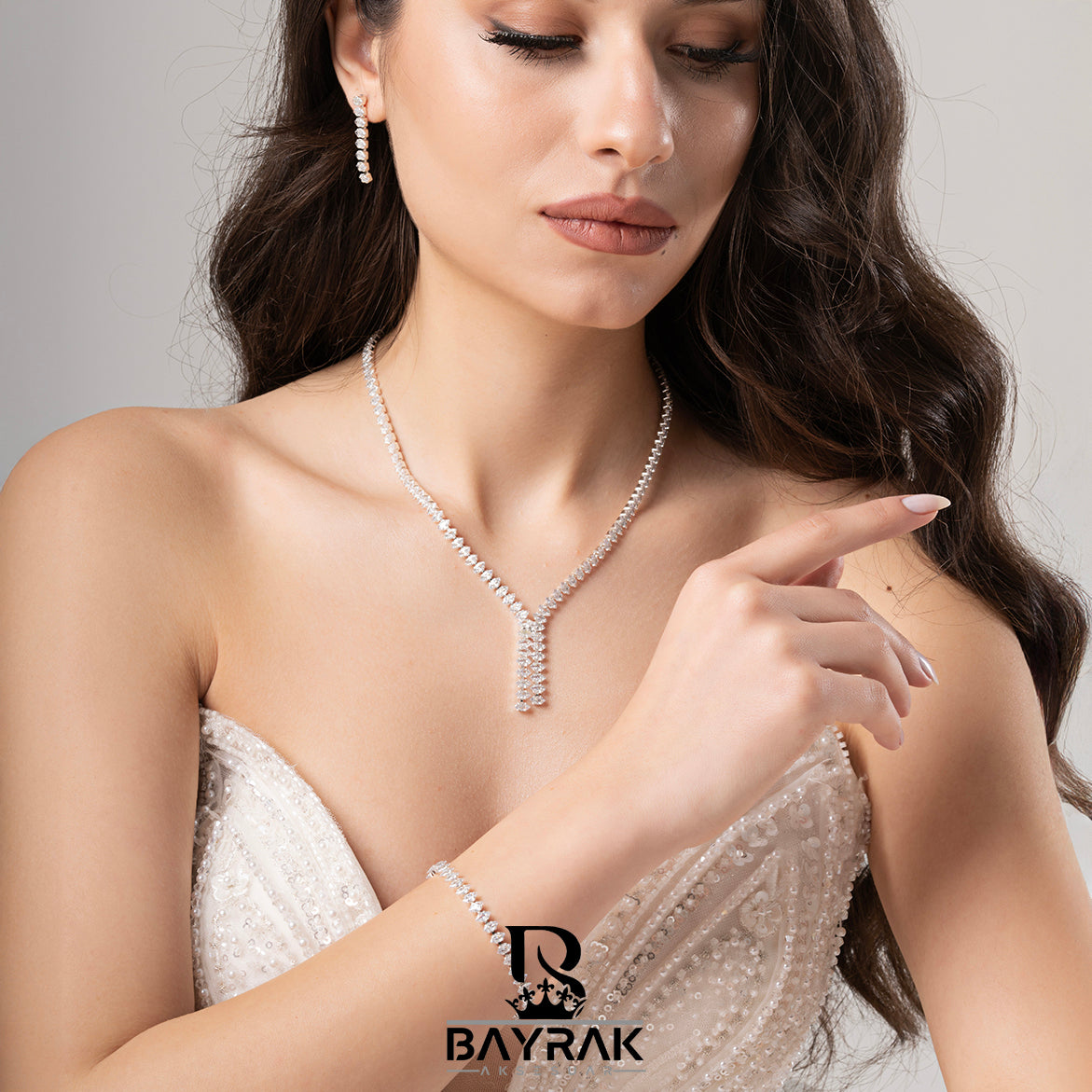 ILAIRA - 160 - / Zirkon Taşlı Su Yolu Takı Seti