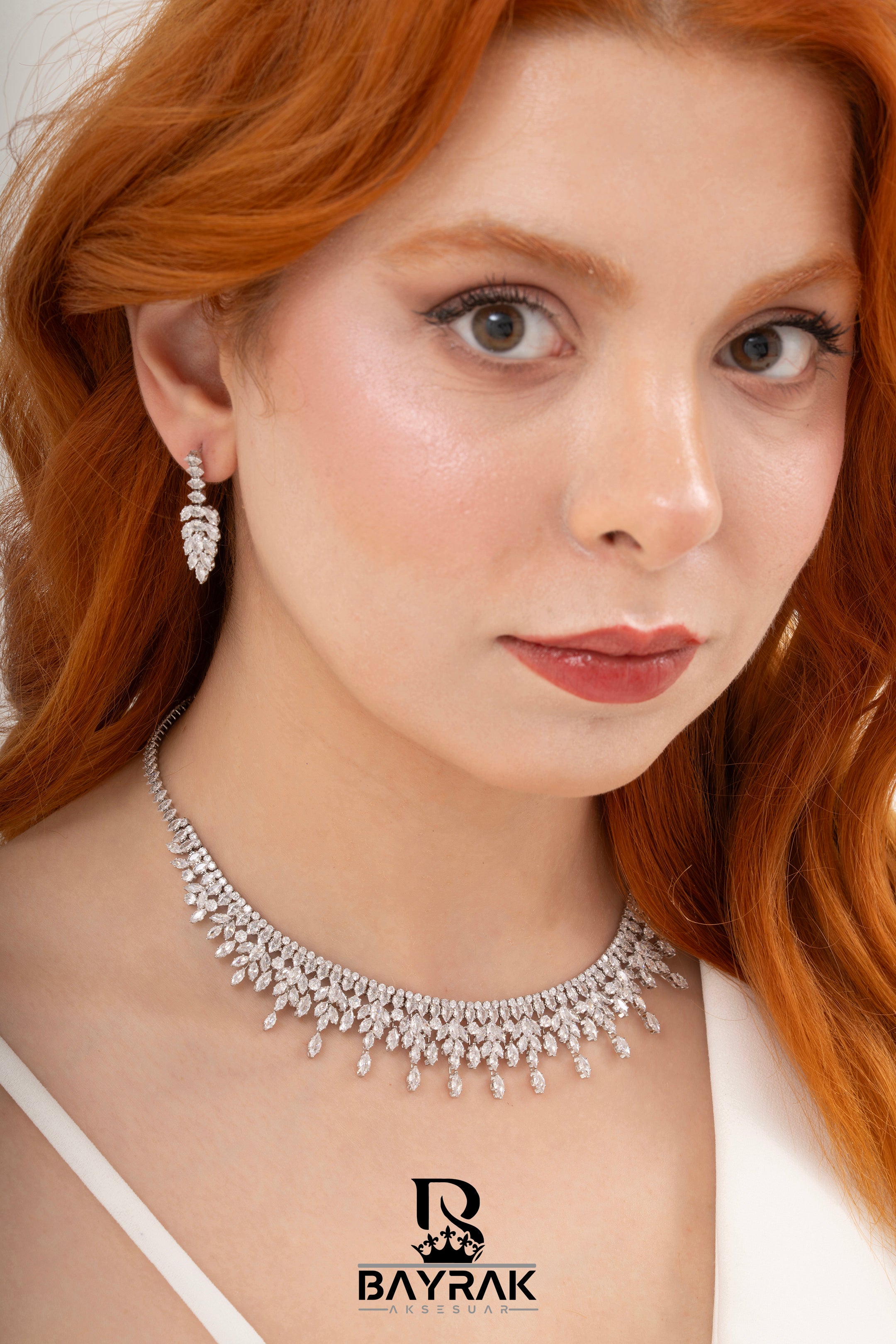 ILARIA - 660 - / Zirkon Taşlı Takı Seti