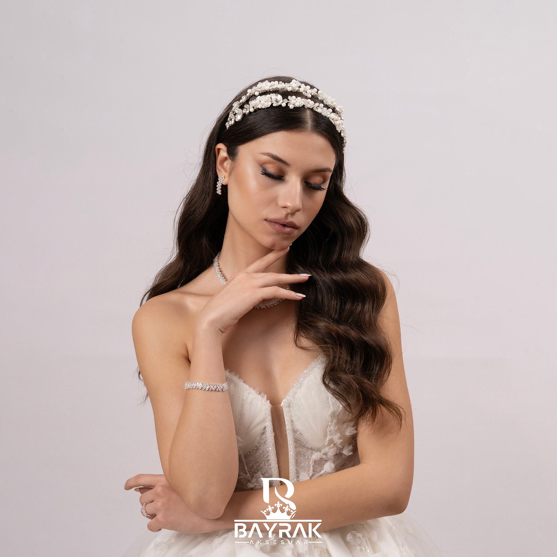 PERLA -670- / Double Row Bridal Crown