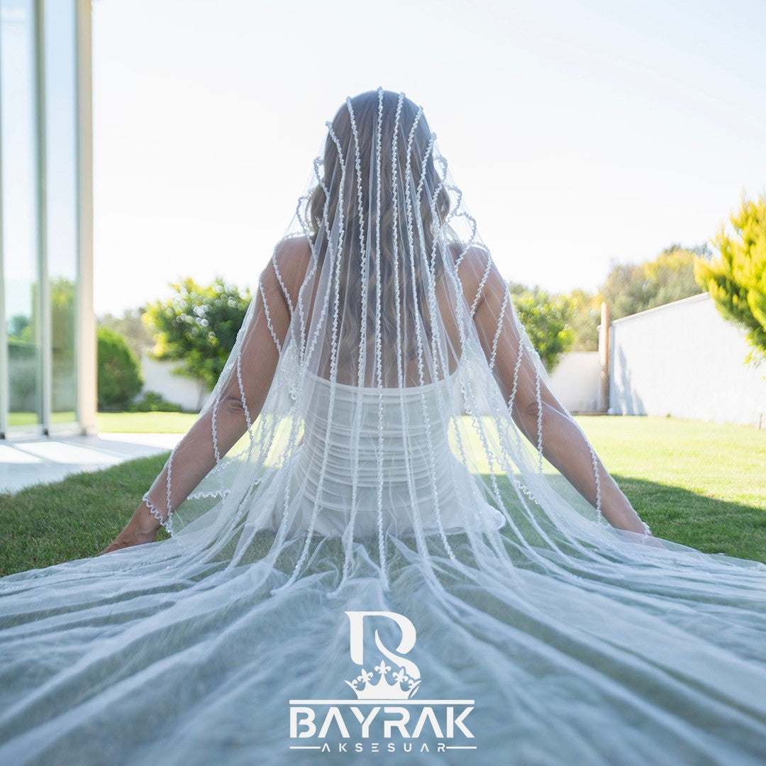 Elegance - 401 - / Bridal Veil