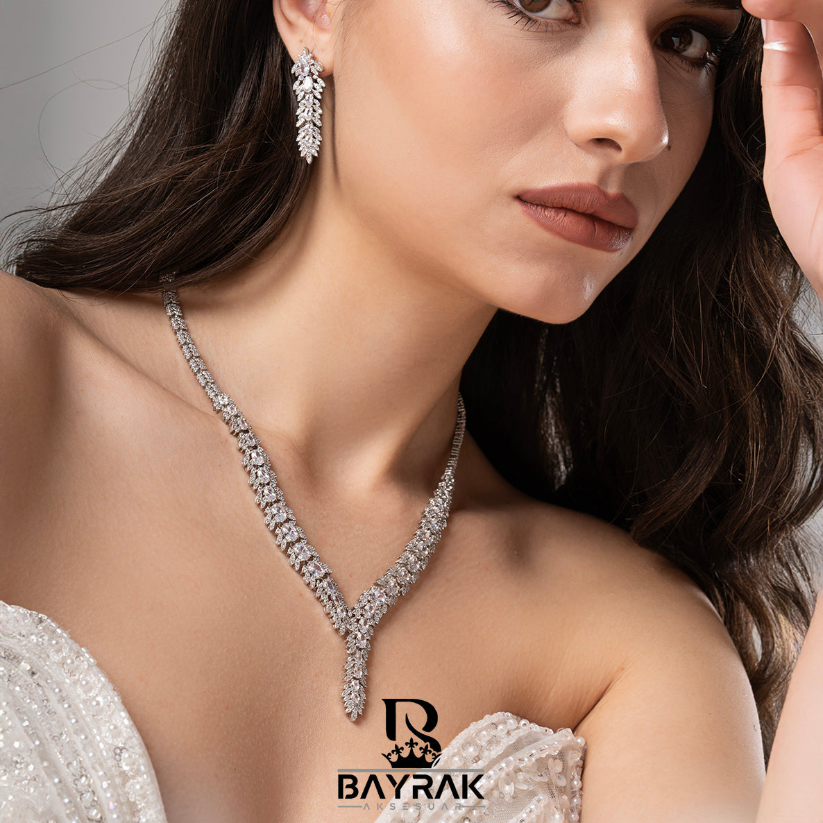 AURA - 735 - / Zircon Stone Bridal Set