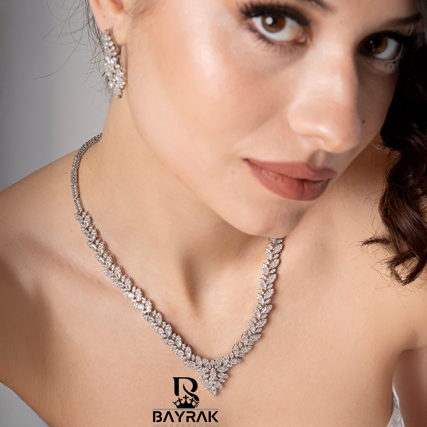 ILARIA - 695 - / Zircon Stone Bridal Set 
