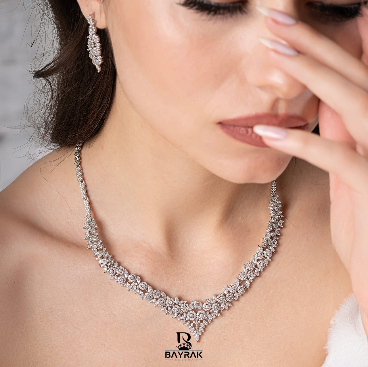 ILARIA - 850 - / Zircon Stone Bridal Set 