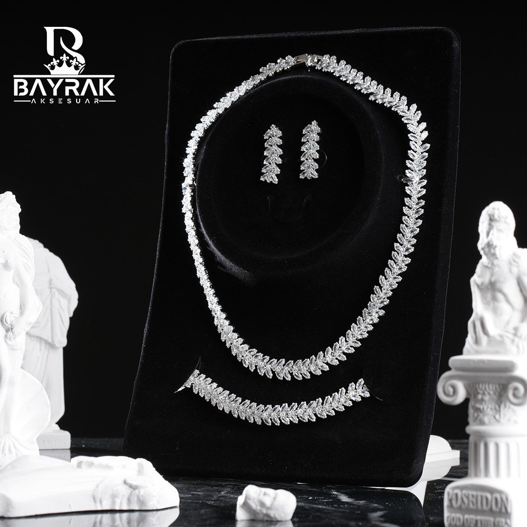 AURA -725- / Zircon Stone Bridal Set