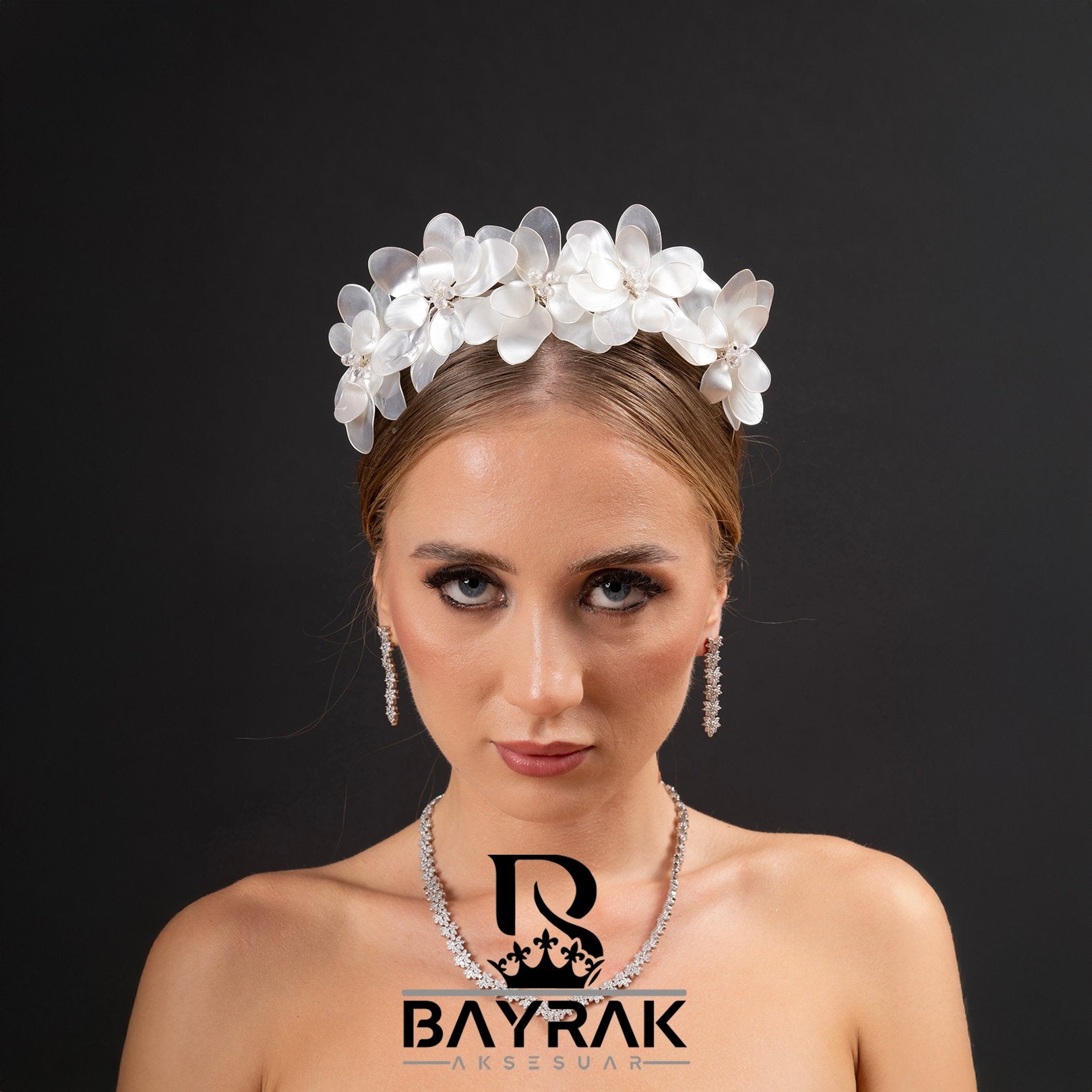 RESINA - 250- / Pearl Bridal Crown