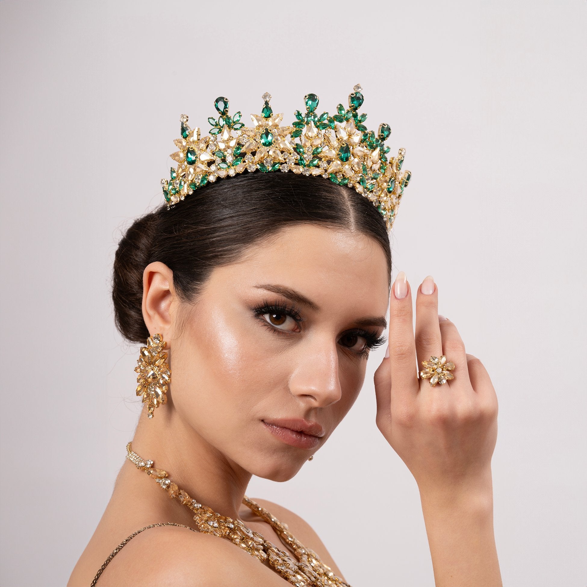 STELLA -475- / Henna Crown